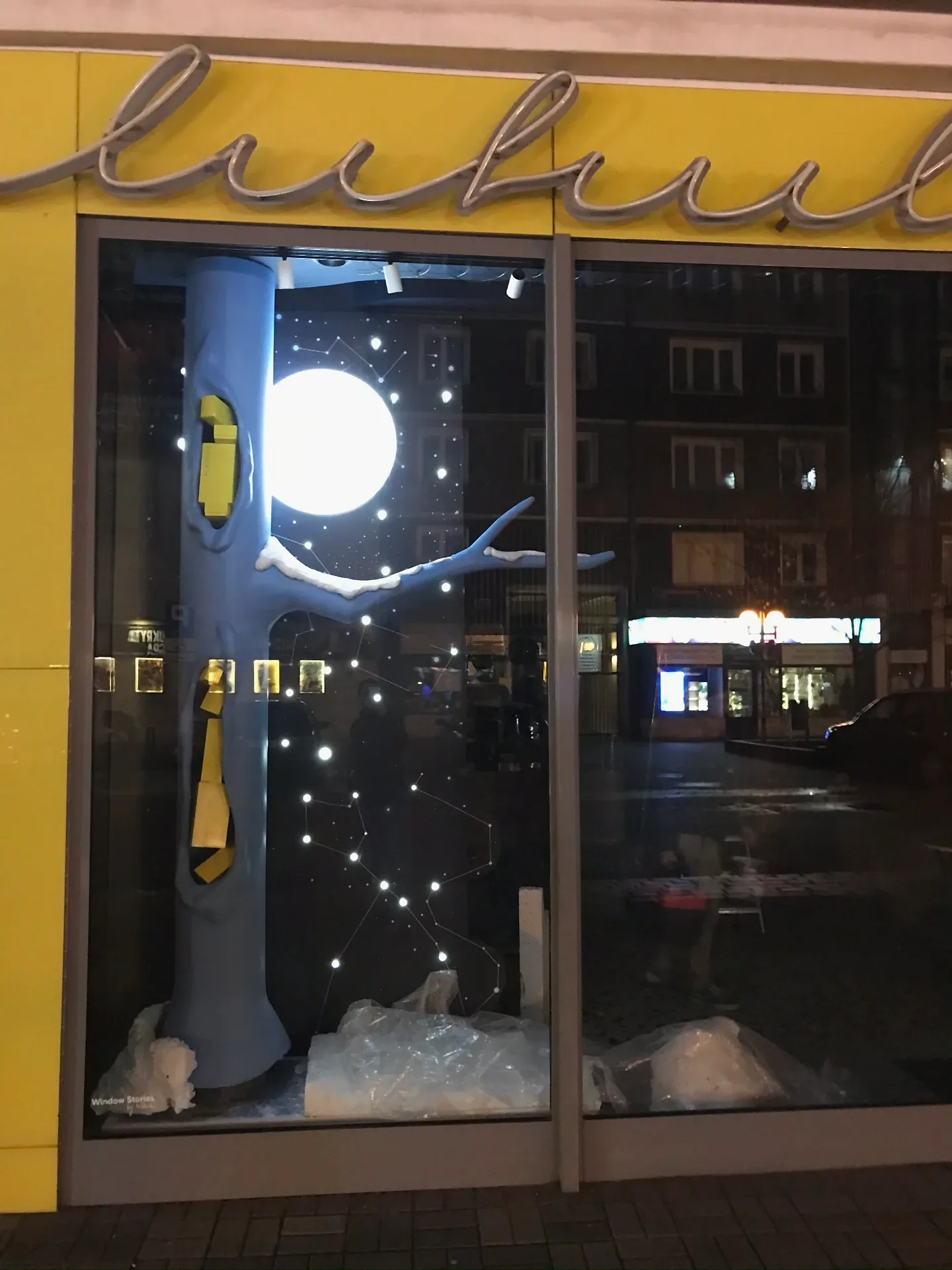 Dekoracja witryny cukierni Lukullus