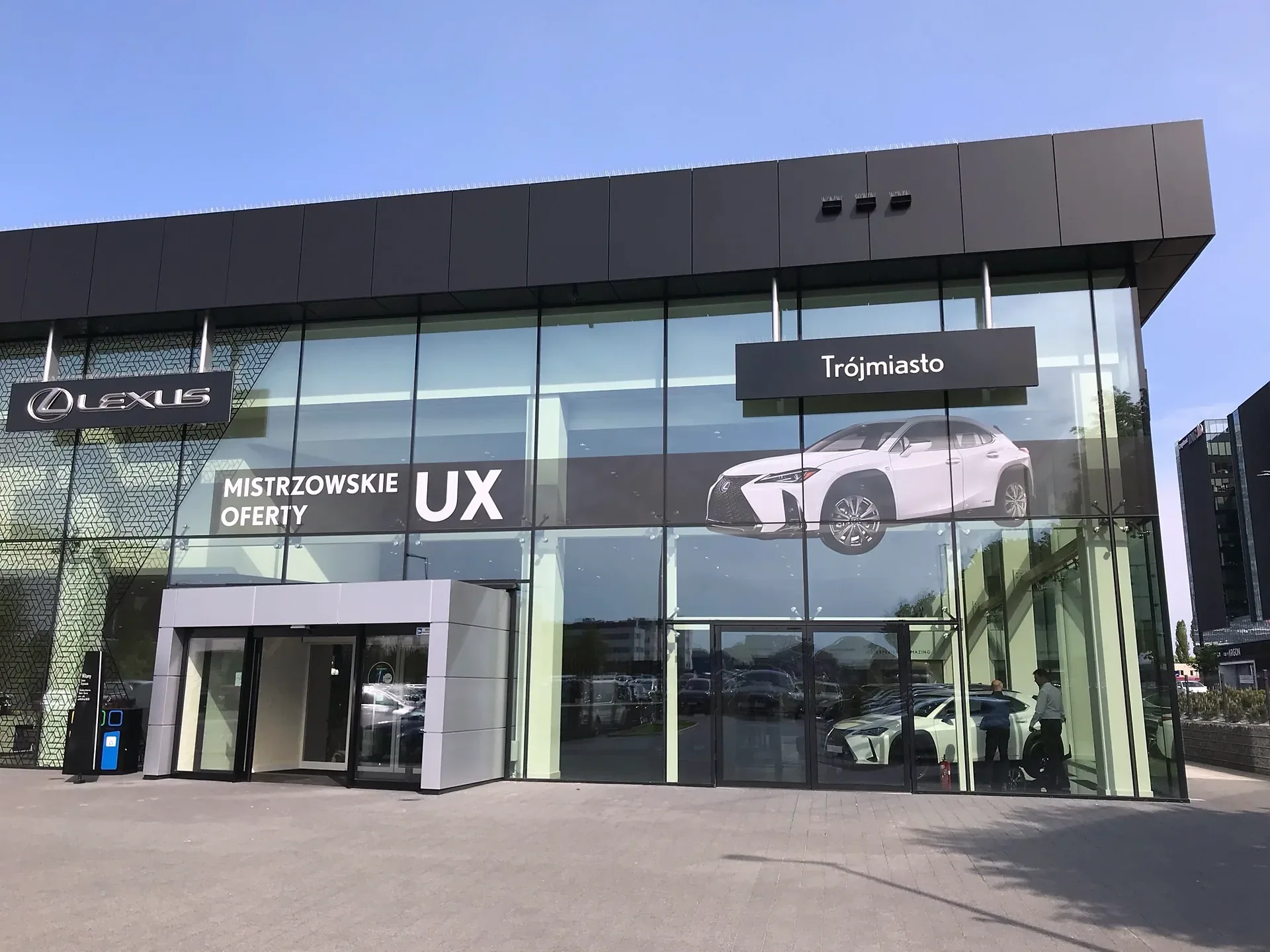 Branding salonu Lexus